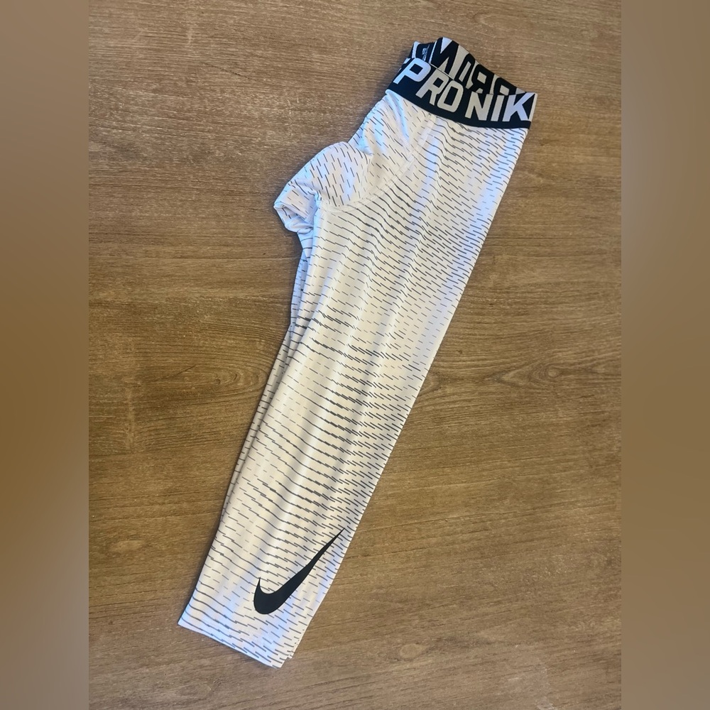 Nike Pro Crop Tight